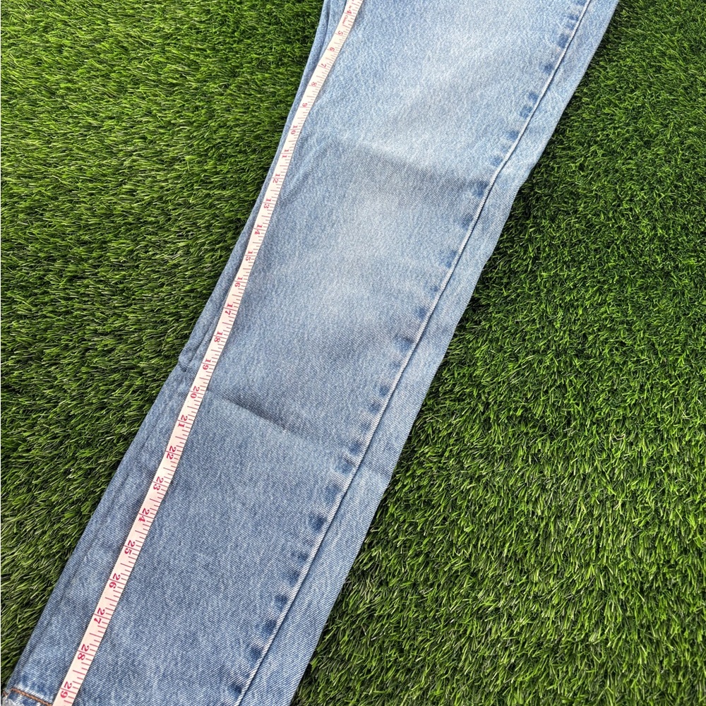 Levi's Straight Leg Jeans - Light Blue Wash - Picture 10 of 10